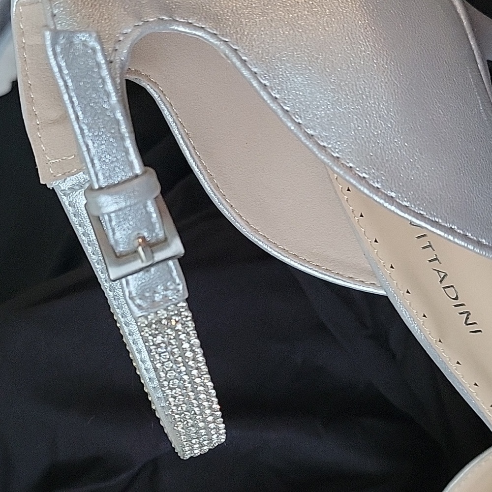 Adrienne Vittadini silver formal shoes. - Picture 7 of 13